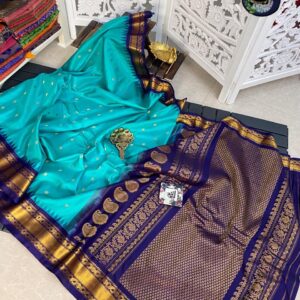 Sari Azur Royal